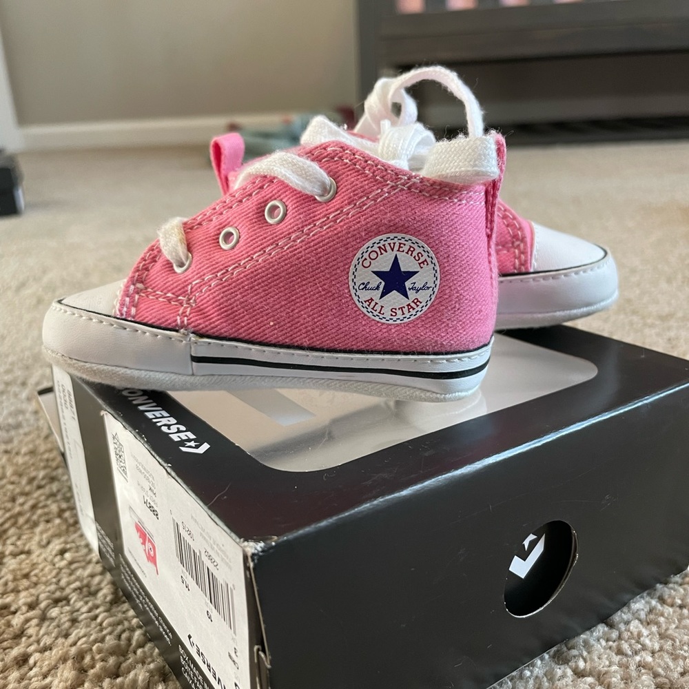 Converse sneaker